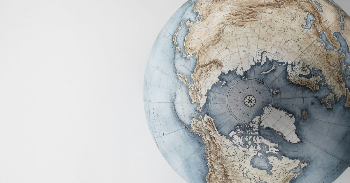 استعلامات SQL عبر المناطق